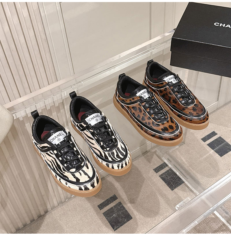 CHANEL-09034 샤넬 2026년 가을/겨울 뉴 얼룩말 프린트 말털 캐주얼 스니커즈