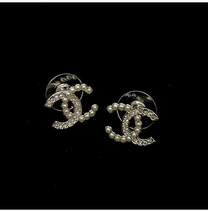 CHANEL-7411 샤넬 스타일 더블 C 하프 펄 앤 하프 큐빅 귀걸이
