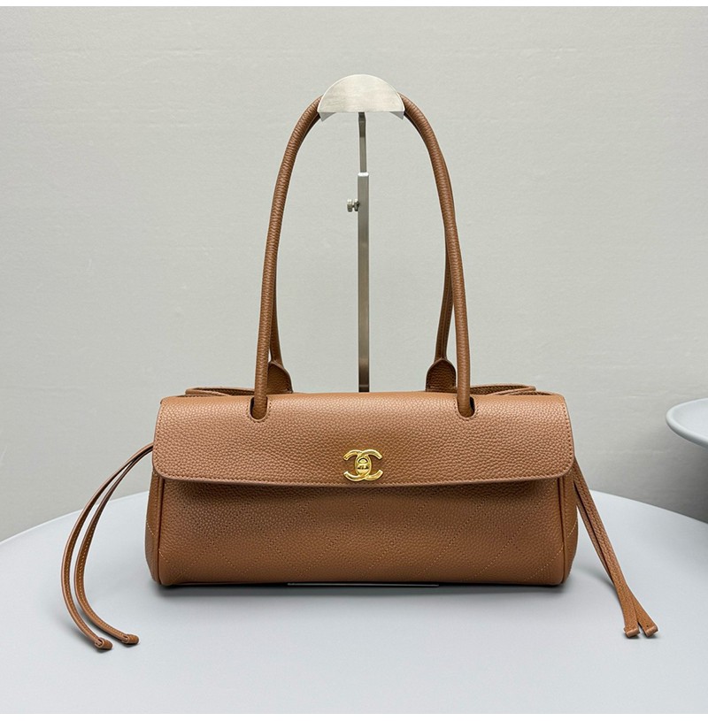 [스페셜오더]CHANEL- AS6288 샤넬 2026 신상 이스트 웨스트 바게트백 스몰  오크